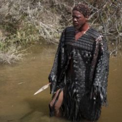 TebohoKK4A0348small-1-300x300 (1)